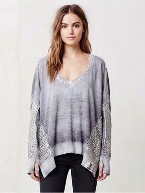Upcycled FREE PEOPLE We The Free Gibson V Neck Pullover S 33.5” p2p Gray